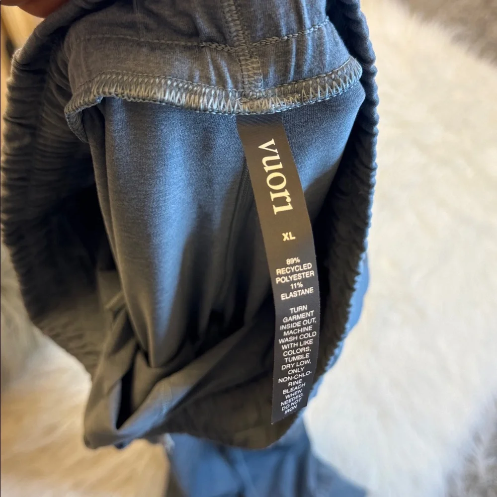 Vuori Performance Joggers XL - Picture 5 of 5
